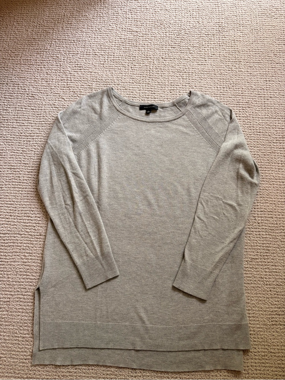 Ann Taylor Sparkling Women's Lightweight Knit Sweater